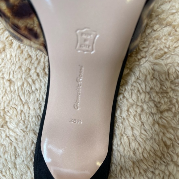 Gianvito Rossi Leopard Print Heel Sandals Suede Open Toe Womens Size 38.5 ITALY - Picture 9 of 11